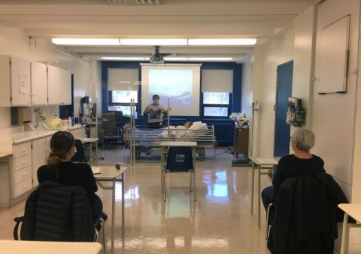 Une formation pour devenir préposé aux bénéficiaires offerte par le département de Soins infirmiers du cégep de Saint-Laurent